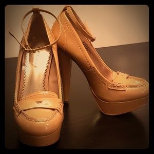 bebe 5.5 inch retro heels